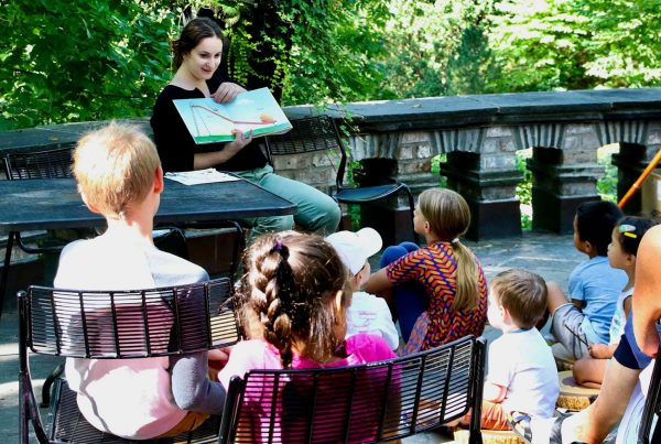 StoryTime outdoors at the Andersen Horticultural Library