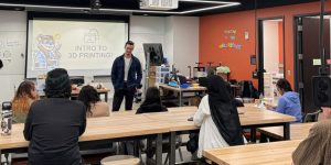 Steven Bleau leading a 3D printing workshop in the Makerspace