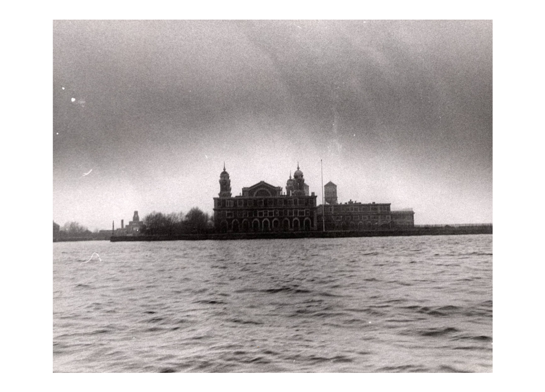 Newsday Photo. 1965."Approaching Ellis Island." University of Minnesota Libraries, Immigration History Research Center Archives, UMedia